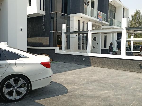 5 bedrooms luxury fully detached duplex @ Megamound Estate Ikota-Lekki Lagos 